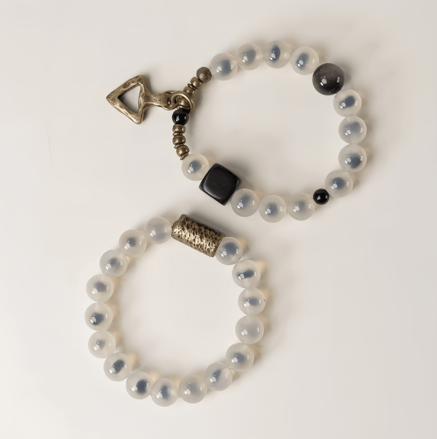 Energy Luxury Original Minimalist Gray Agate Bracelet