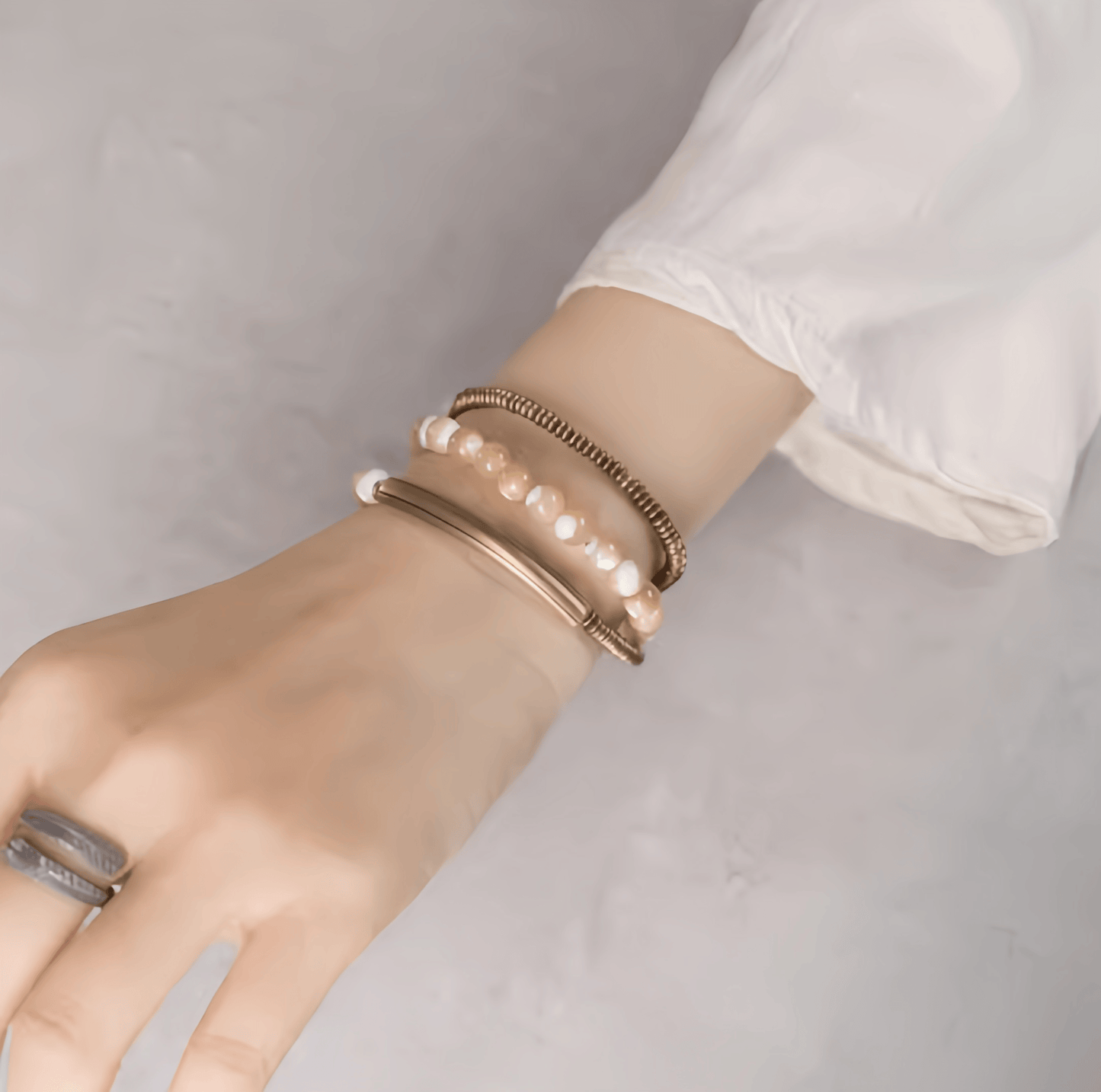 Energy Luxury Original Minimalist Shell Bead Bracelet