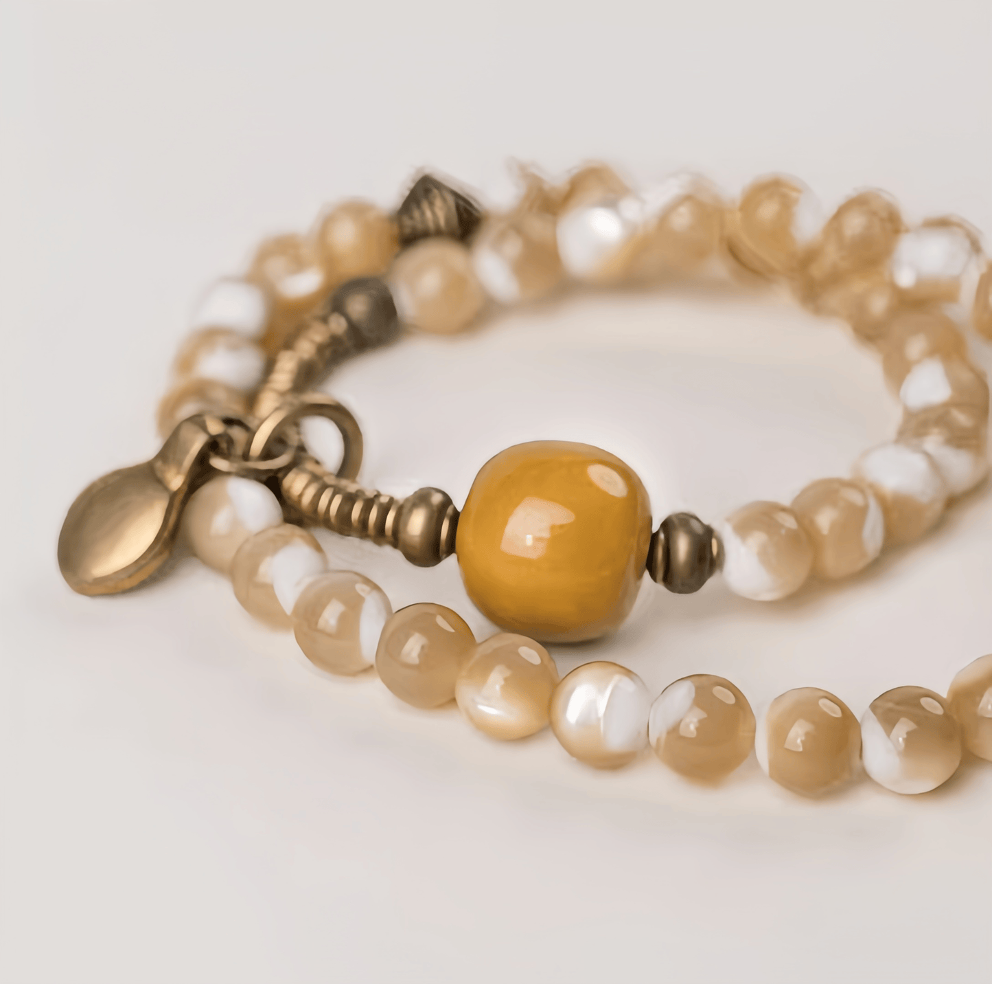Energy Luxury Original Retro Shell Bead Wrap Bracelet