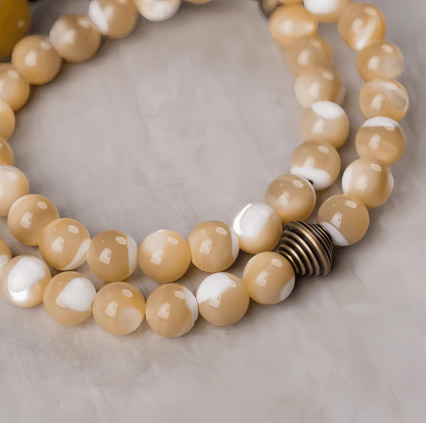 Energy Luxury Original Retro Shell Bead Wrap Bracelet