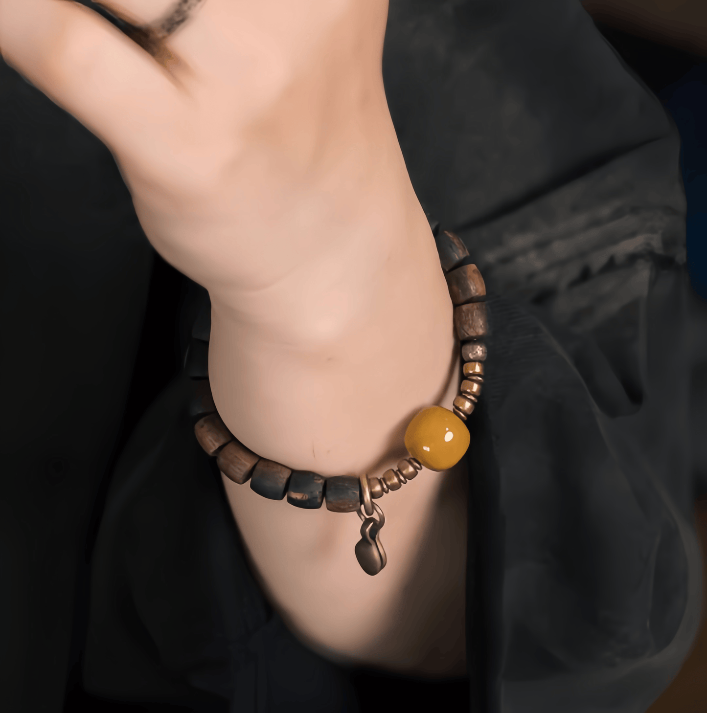 Energy Luxury Unique Handmade Agarwood Bead Bracelet