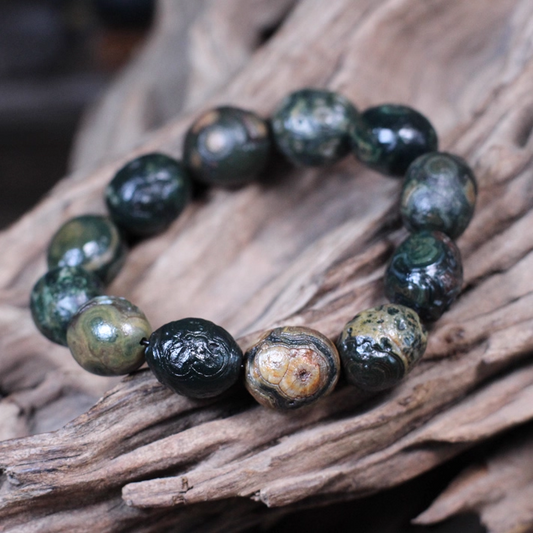 Collector's grade early pure natural surface green-eye raw stone bracelet